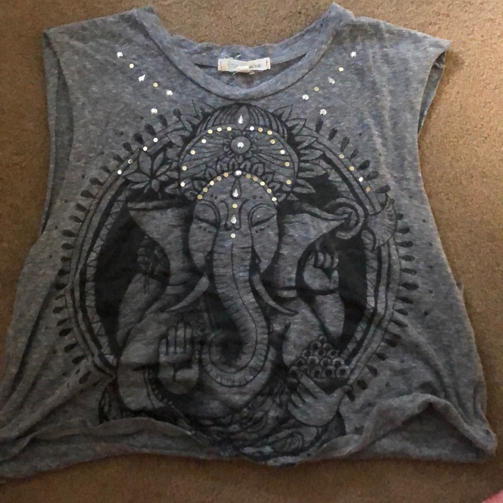 Cropped Elephant Tee
